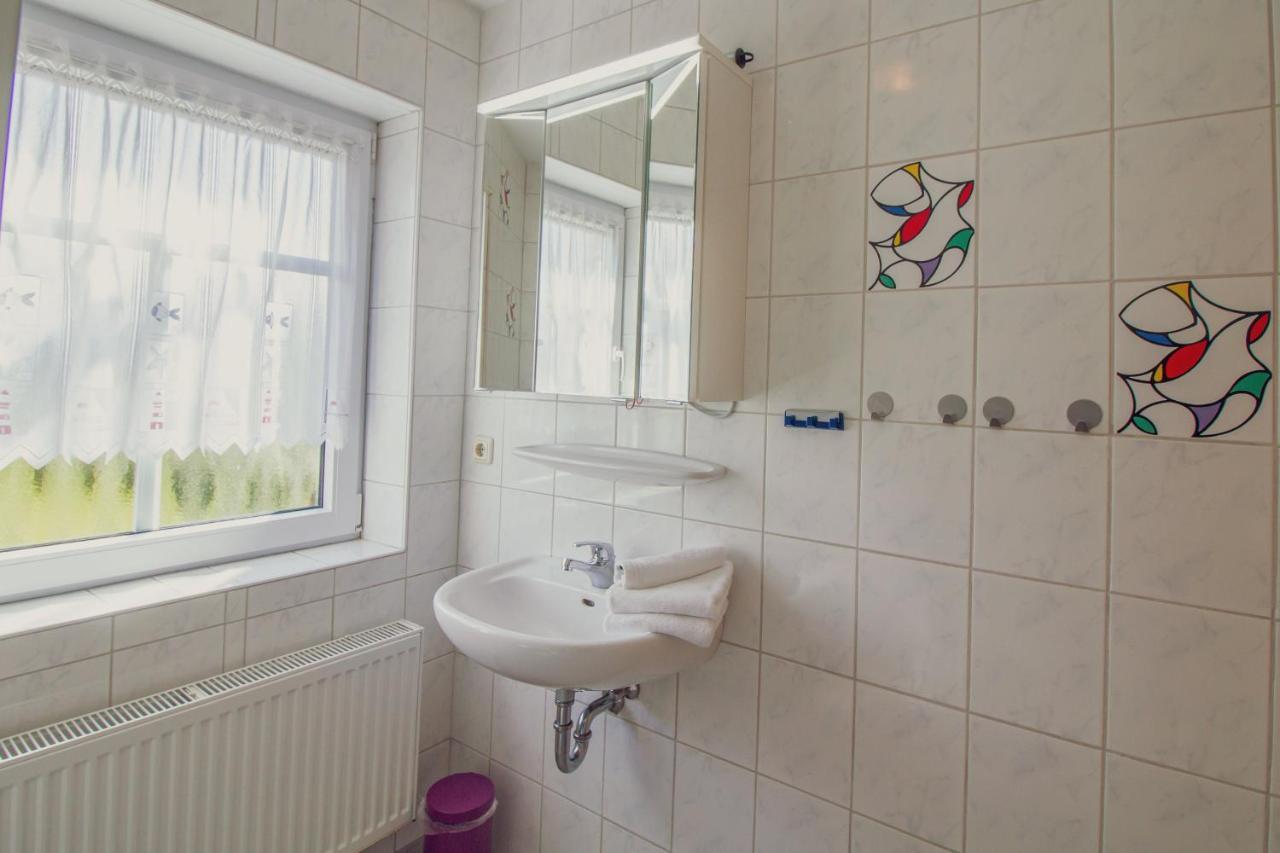 Haus Leuchtturm - Ebbe Apartment Krummhoern Exterior photo